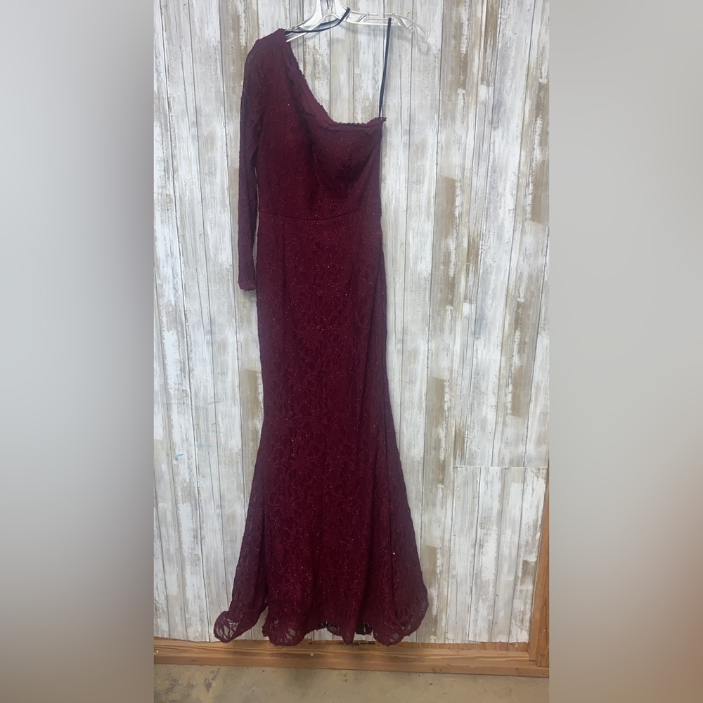 Xscape Maroon